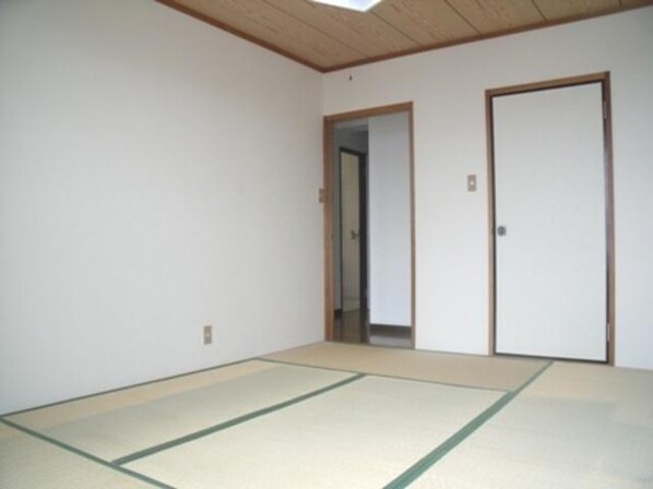 ラフィーヌ太陽の物件内観写真